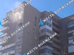 В Волжском горела квартира многоэтажки