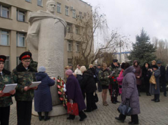 В Волжском прошёл митинг «Маршал Жуков - это Победа!»