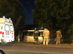 Два автобуса и иномарка стали участниками ДТП