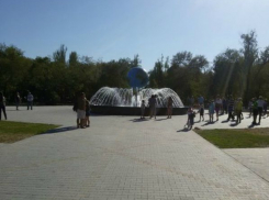 В Волгограде подростка затянуло в сток фонтана 