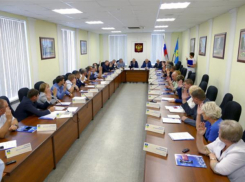 Депутаты внесли изменения в структуру администрации Волжского