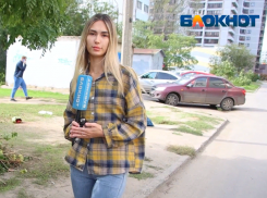 Ржавые горки, сухие ветки и плохое освещение: все о 21 микрорайоне в Волжском