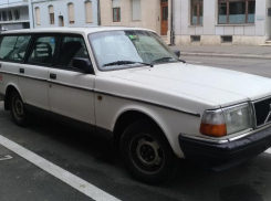 Автомобиль без водителя сбил волжанку