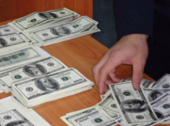 В Волгограде осудят сбытчиков более 50 тысяч фальшивых долларов