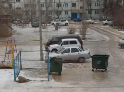 Боулинг с мусорными баками по-волжски
