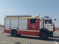 Сотрудники МЧС тренировались предотвращать ЧС у волжского торгового центра