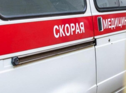 Автоледи «снесла» пенсионера на пешеходном переходе в Волжском