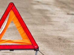 23-летний водитель на Audi в Волжском сбил двух пешеходов