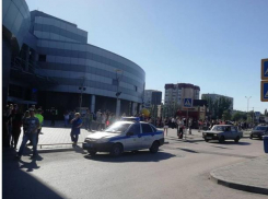 Из крупнейшего торгового центра массово эвакуировали волжан