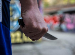 Схватил нож и ударил в живот: пьяные разборки братьев под Волжским