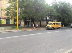 В Волжском прокуратура выдала администрации предписание за остановку у онкодиспансера