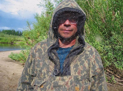 Вторая волна нашествия мошек обрушилась на волжан из-за сброса воды на ГЭС