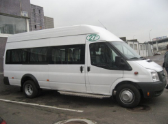 В Волжском пожилая женщина упала в 27 маршрутке по вине водителя 