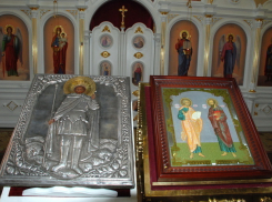 В Волжском прошли праздничные богослужения в честь Дня святых апостолов Петра и Павла