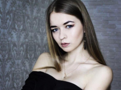 Анастасия Колесникова в достижении совершенства на конкурсе «Мисс Блокнот Волжский»