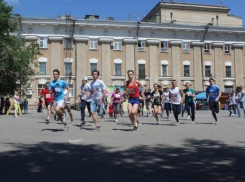 Выходные в Волжском: велопробег, танцы и ретро-фотографии
