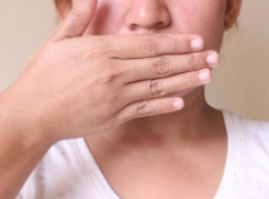 Волгоградка после ссоры с сожителем обвинила его в надругательствах над 12-летней дочерью