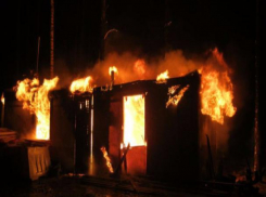 Мужчина погиб при пожаре в Волжском из-за обогревателя