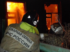 Два часа тушили частный дом в Краснослободске