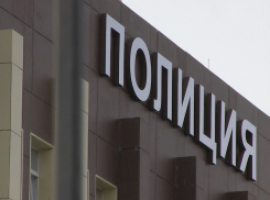 Обокрали кондитерскую ради покупки алкоголя: в Волгограде задержан судимый волжанин с приятелем