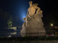 «Ни шагу назад», - мемориалы Великой Отечественной войны области