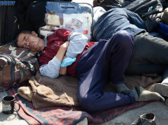 Волжский еще месяц будет центром отправки узбеков на родину