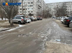 Суд поставил точку в вопросе разбитой дороги на Александрова в Волжском 