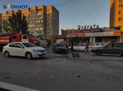 Маршрутка и БМВ столкнулись в Волжском: на месте жуткого ДТП все спецслужбы