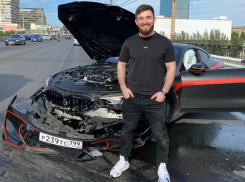 «Девять «лямов», до свидания»: нашумевший блогер разбил элитный автомобиль BMW в Волгограде