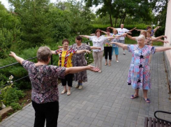 В Волжском работают «ясли» для пенсионеров