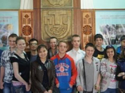 Дети-инвалиды побывали на полезной экскурсии в одном из профучилищ Волжского 