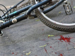 Волжский велосипедист оказался в больнице после наезда автоледи