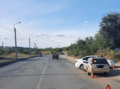 В Волгоградской области пенсионер пошел на маневр и устроил ДТП: есть раненые