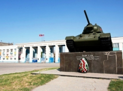 Волгоградские СМИ поспешно ликвидировали тракторный завод