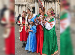 У нас чучело сжигают, у них в чучел одеваются: волжанка рассказала, как масленицу отмечают в Германии