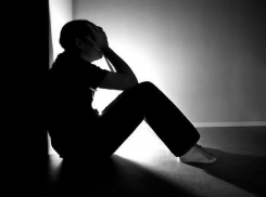 На юге Волгограда 16-летний студент училища повесился из-за несчастной любви