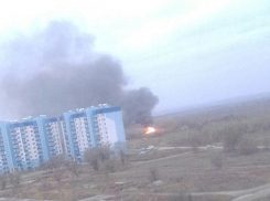 Горящий поселок Деревянный окутал дымом Волжский 