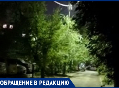 Про улицу Пушкина в Волжском забыли? Местные жалуются на полное отсутствие освещения