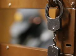 Житель Волжского за год украл у экс-супруги 350 тысяч рублей