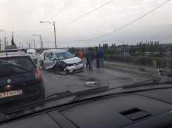 По дороге на Волжскую ГЭС вдребезги разлетелись две «легковушки»