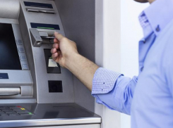 Бизнесмены из Волжского заработали на переводе денег почти 6 миллионов рублей