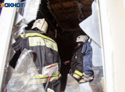 Вынесла на руках уже мертвого ребенка: подробности гибели 2-летней девочки в пожаре под Волгоградом 