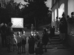 Во дворах Волжского в прошлом работали летние кинотеатры