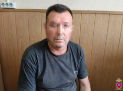 «Представлялся другом родственников и занимал деньги»: в Волжском был пойман рецидивист 