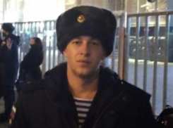 Разбился, прыгая с парашютом: в Омске погиб волгоградский срочник