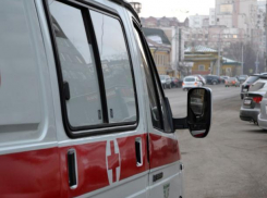 На остановке Волжского обнаружили труп женщины