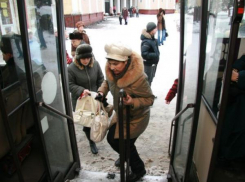 16-летняя волжанка разбила голову в автобусе