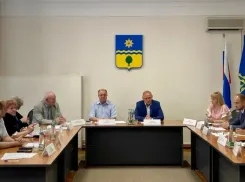 В Волжском обсудили внедрение современных технологи в производство