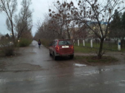 Волжским автохамам пригрозили кирпичом и страшною карой