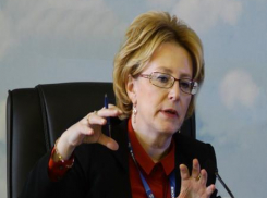 Вероника Скворцова потребовала завершить строительство центра гемодиализа в Волжском в указанные сроки